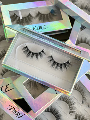 DAINTY Luxury Lashes