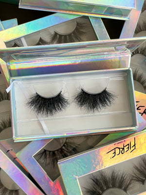 POISE Luxury Lashes